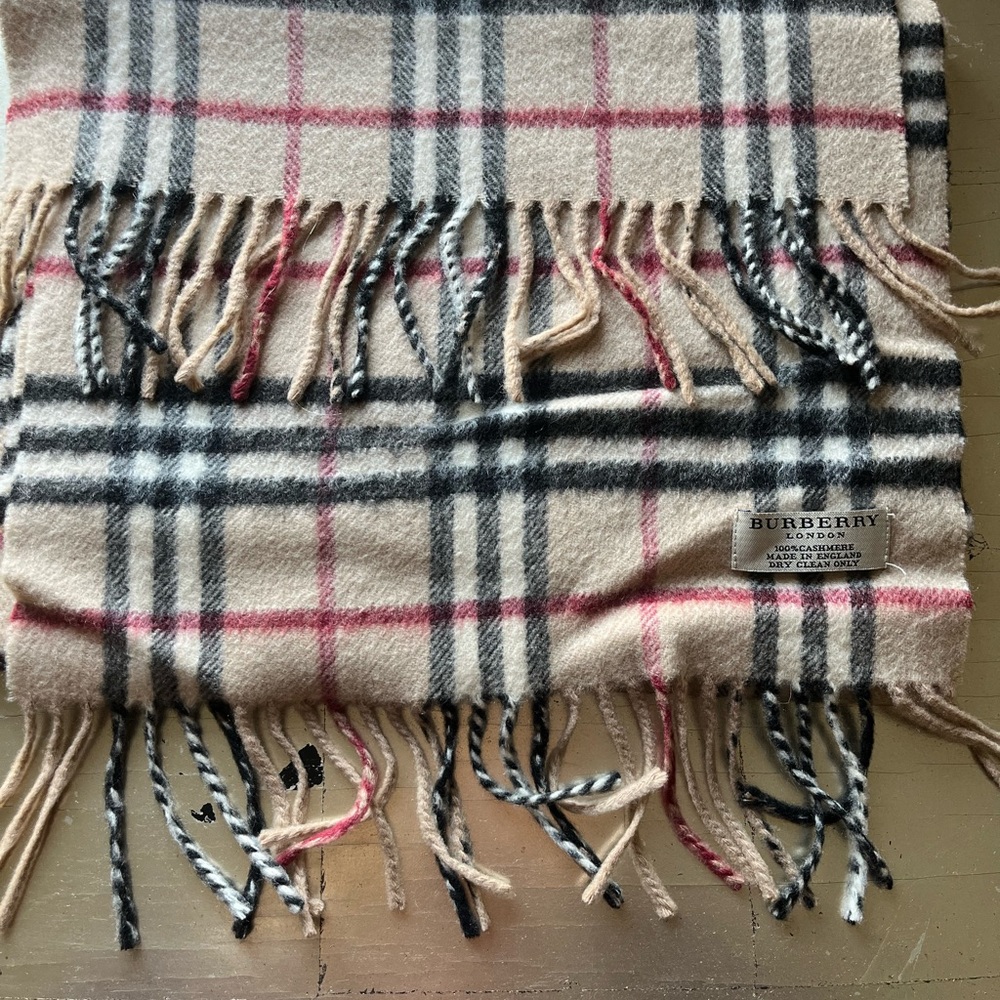 Burberry cashmere scarf